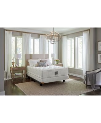 Hotel Collection - Elizabeth 15" Luxury Plush Pillow Top Mattress, Queen