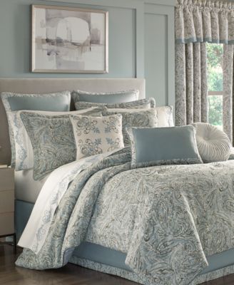 J Queen New York - Giovani 4-Pc. Queen Comforter Set