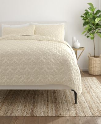 ienjoy Home - Home Collection Premium Ultra Soft Damask Pattern Quilted Coverlet Set, Queen