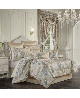 J Queen New York - Jacqueline Queen 4 Piece Comforter Set