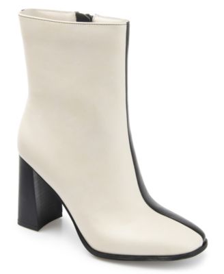 Journee Collection